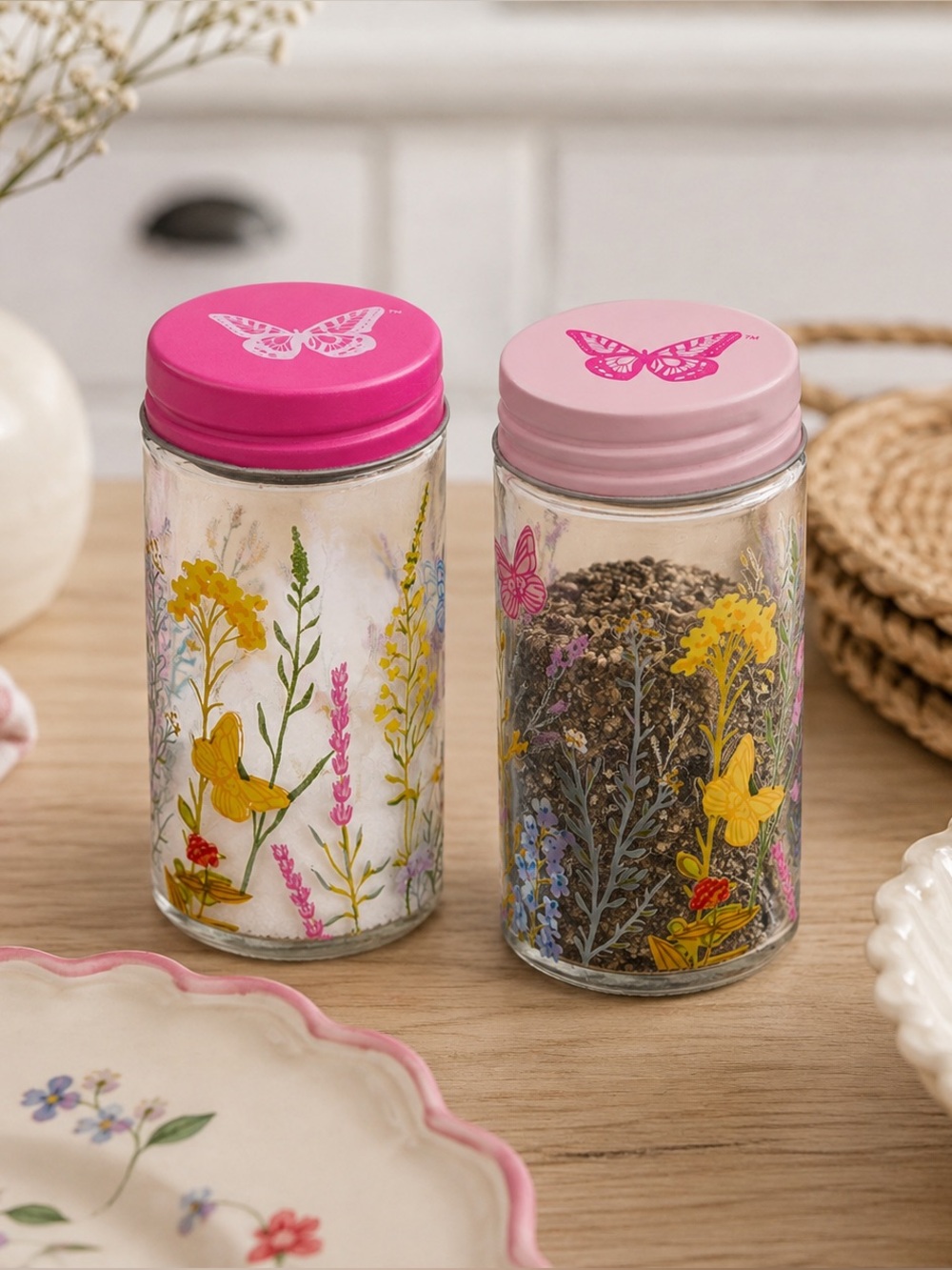 Dolly Parton | 🦋 Floral Butterfly Glass Salt & Pepper Shaker Set Pink
